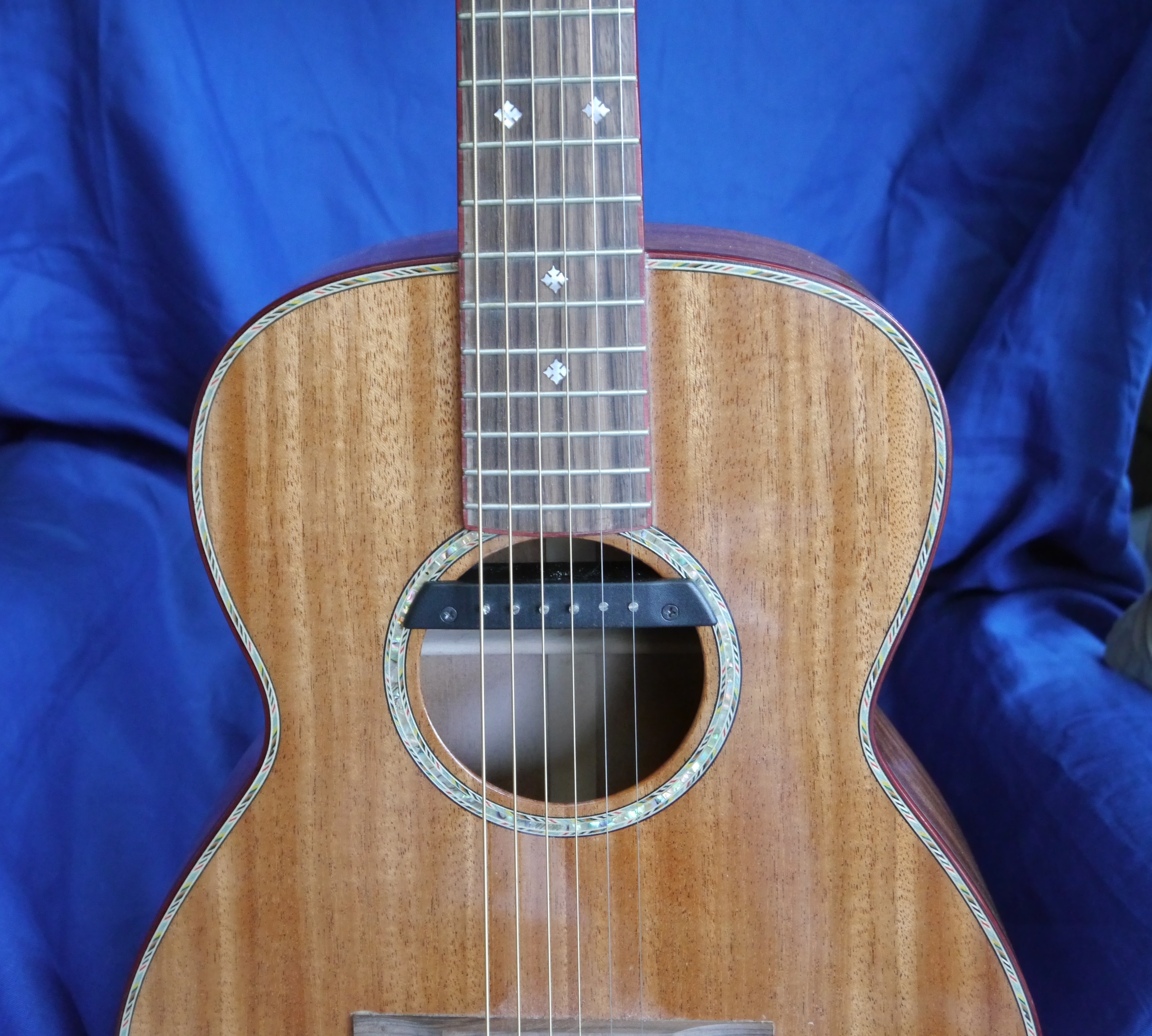 https://0201.nccdn.net/1_2/000/000/0d4/1fe/o-sapele-front.jpg
