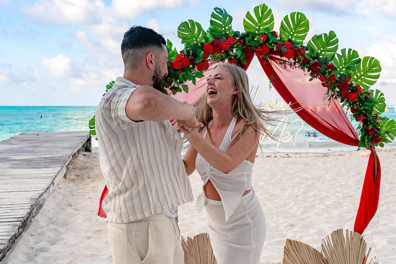https://0201.nccdn.net/1_2/000/000/0d4/288/romantic-proposal-in-cancun-riu-cancun-allinclusive110.jpg.jpg