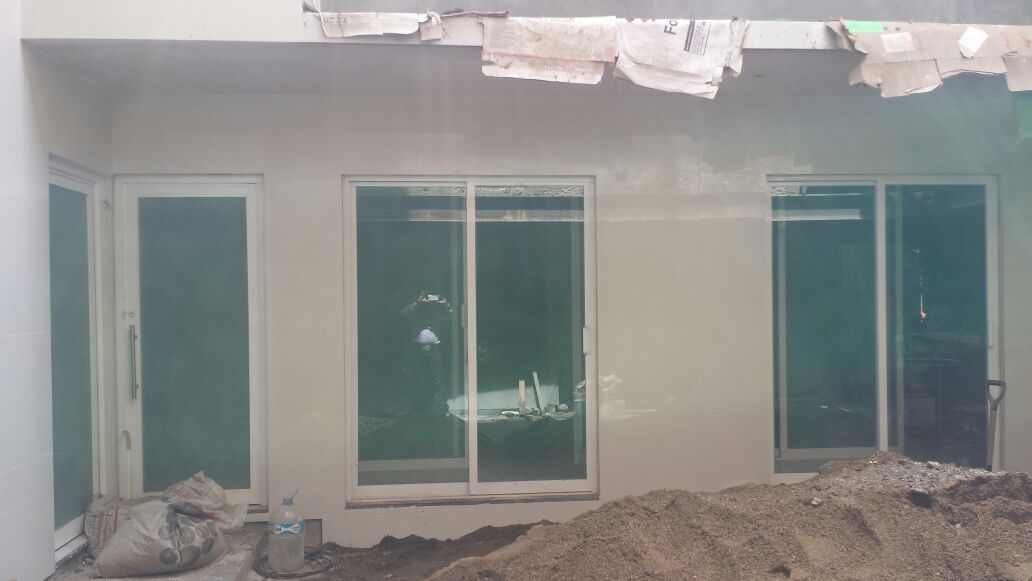 Canceleria en aluminio blanco de 3"