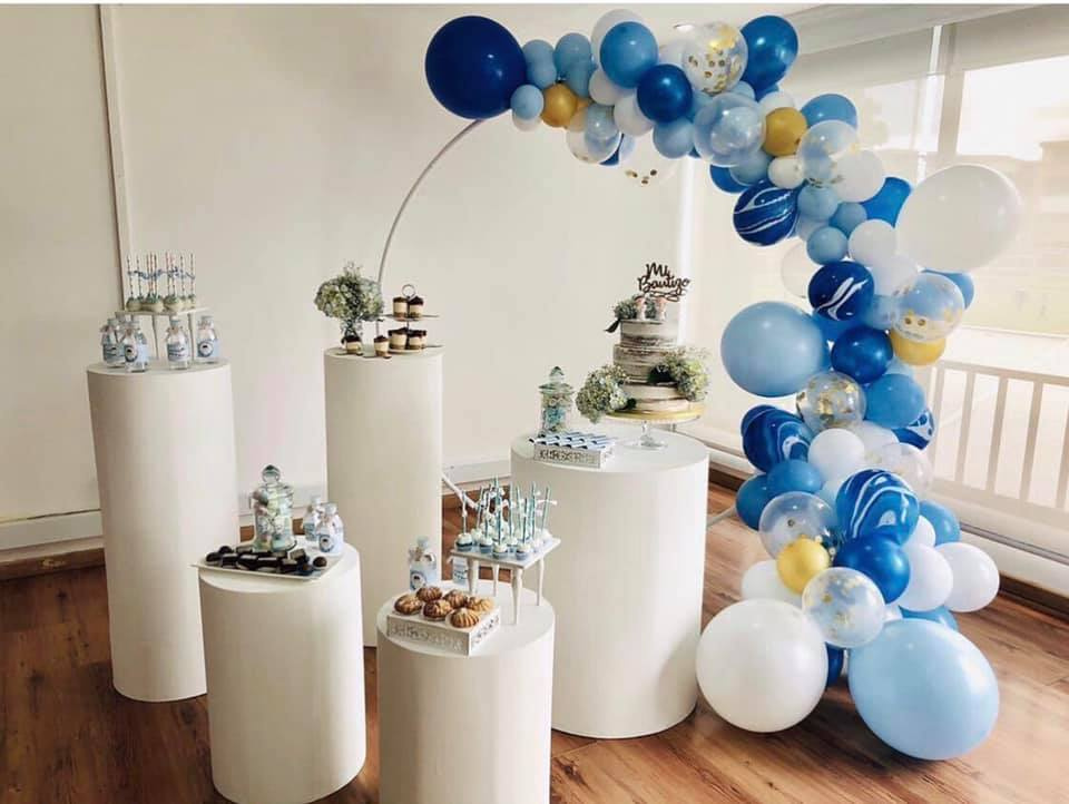 Arco de Globos $ 100.000
Alto 2.03m
Diametro 2m
( Para Globos)