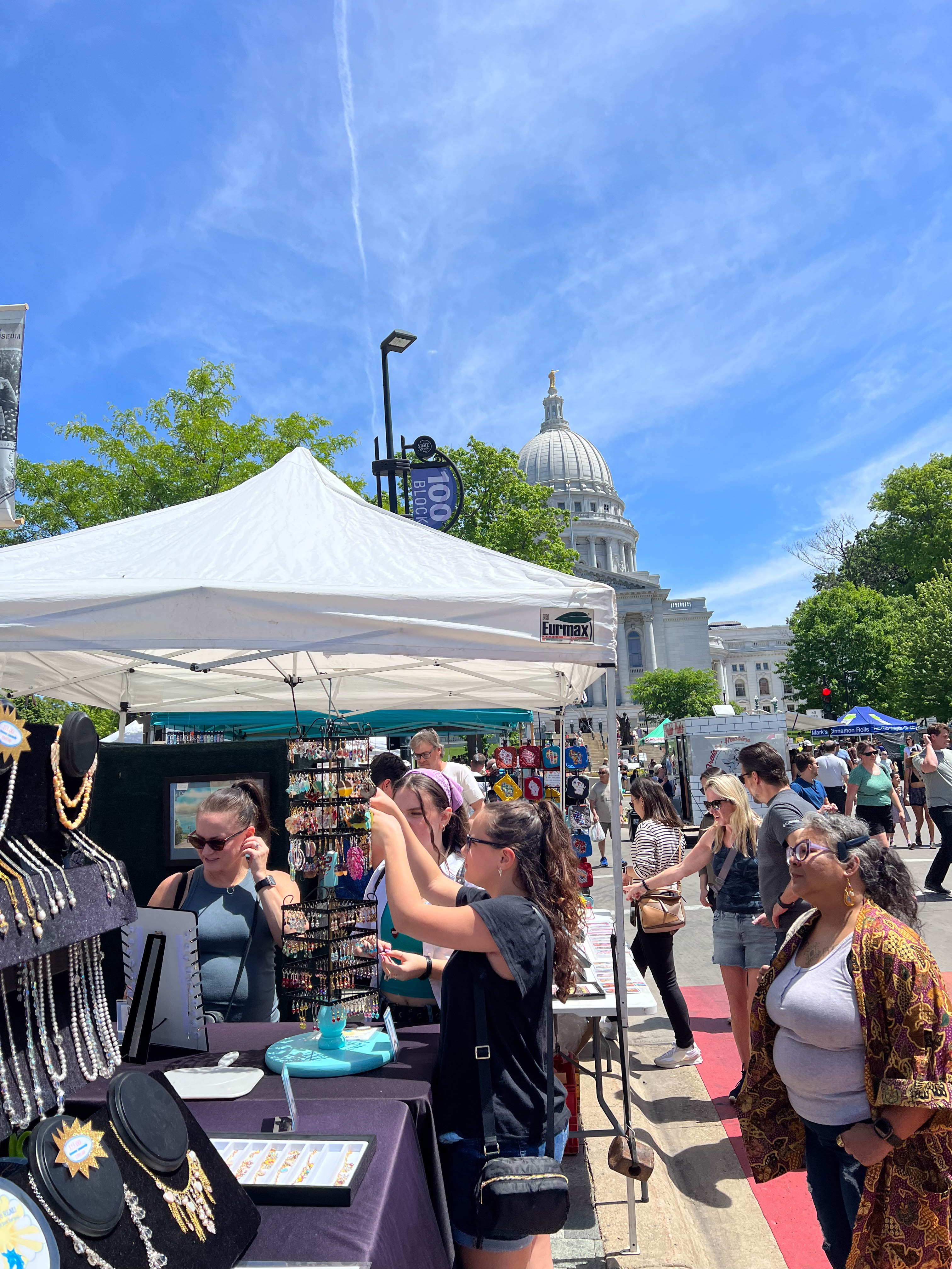 https://0201.nccdn.net/1_2/000/000/0d6/429/madison-order-19.jpg