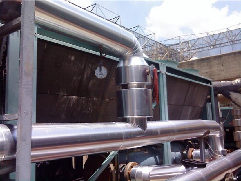 Sistema de agua helada. Torre Movilnet, Caracas, Venezuela. Poliuretano. Aluminio Liso