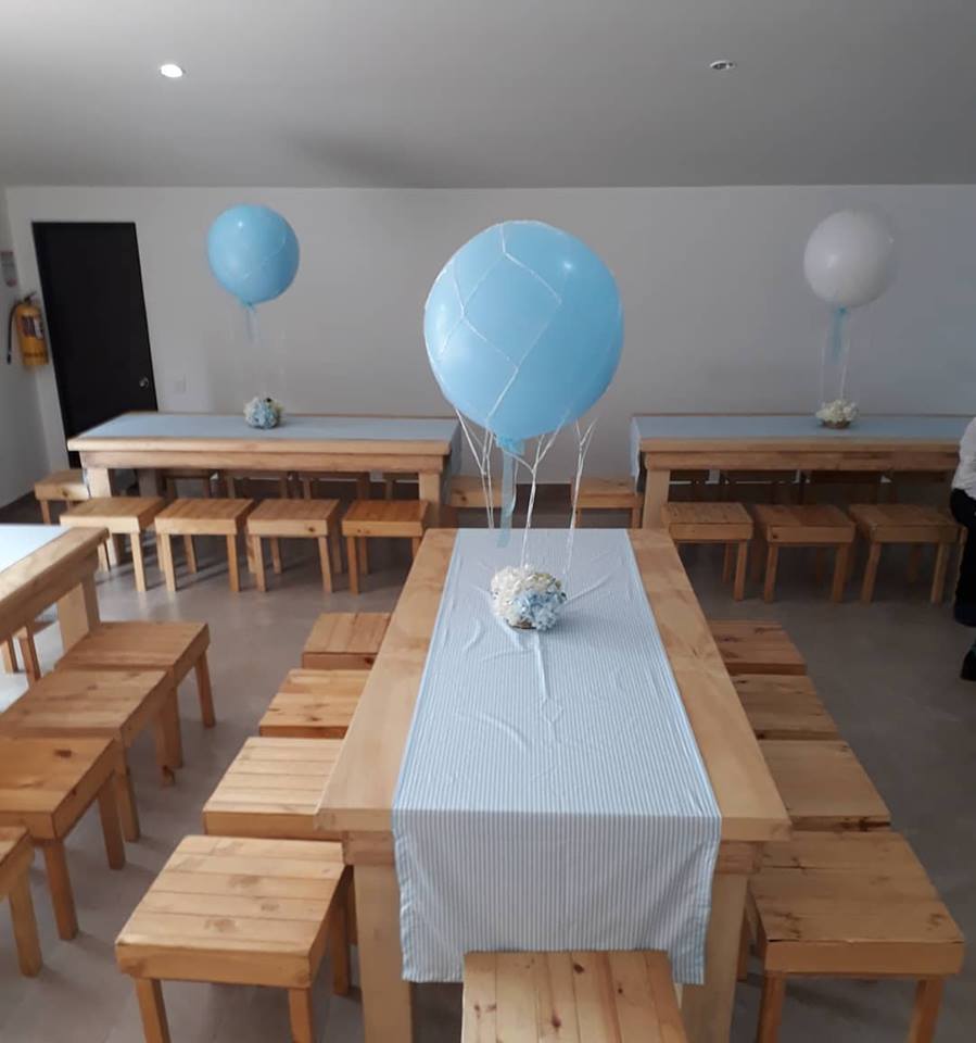 Mesa Rectangular de Madera
+ 10 bancas color natural
Medidas:
2.20m x 1m
$160.000