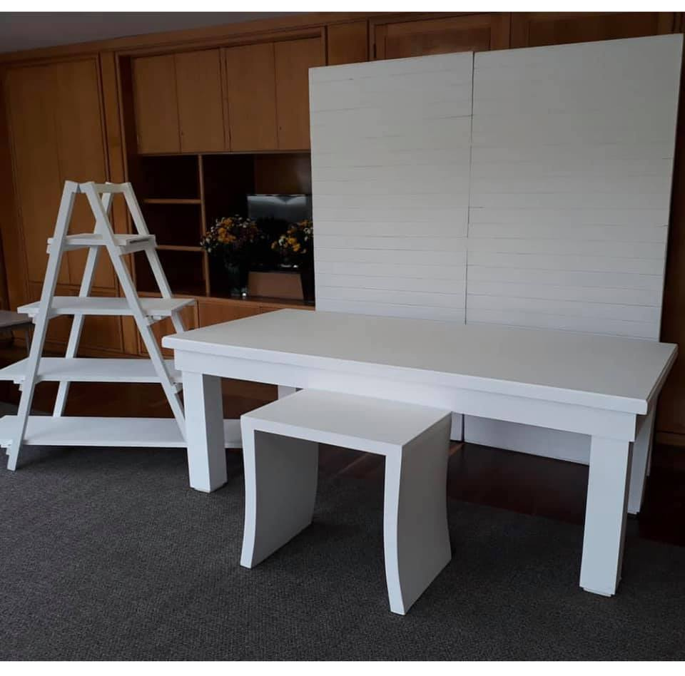 Rectangular Grande alta
2.20X1m
Precio de Alquiler $ 90.000