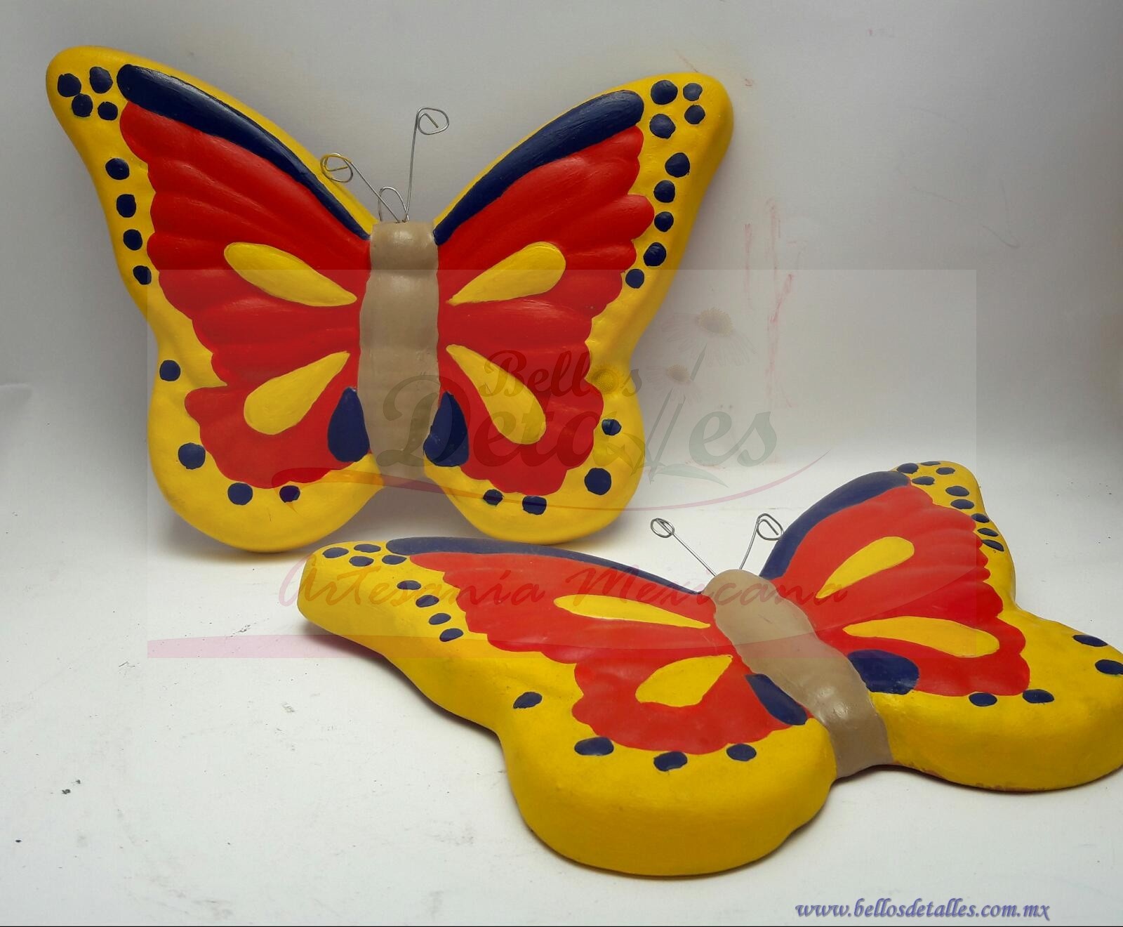 https://0201.nccdn.net/1_2/000/000/0d8/2c1/Mariposas-naranja-1600x1320.jpg
