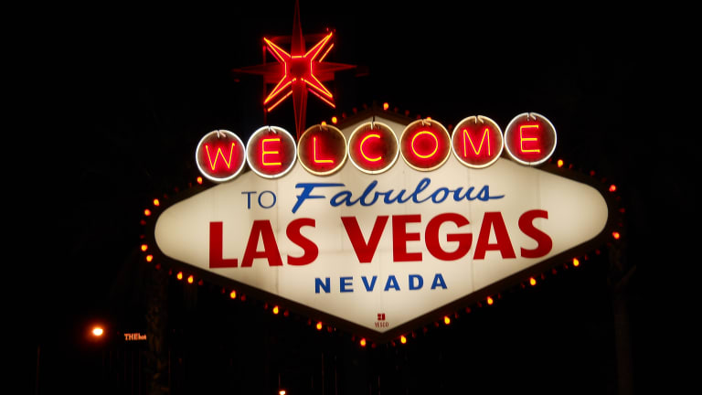 https://0201.nccdn.net/1_2/000/000/0d8/5c7/welcome_to_las_vegas.jpg