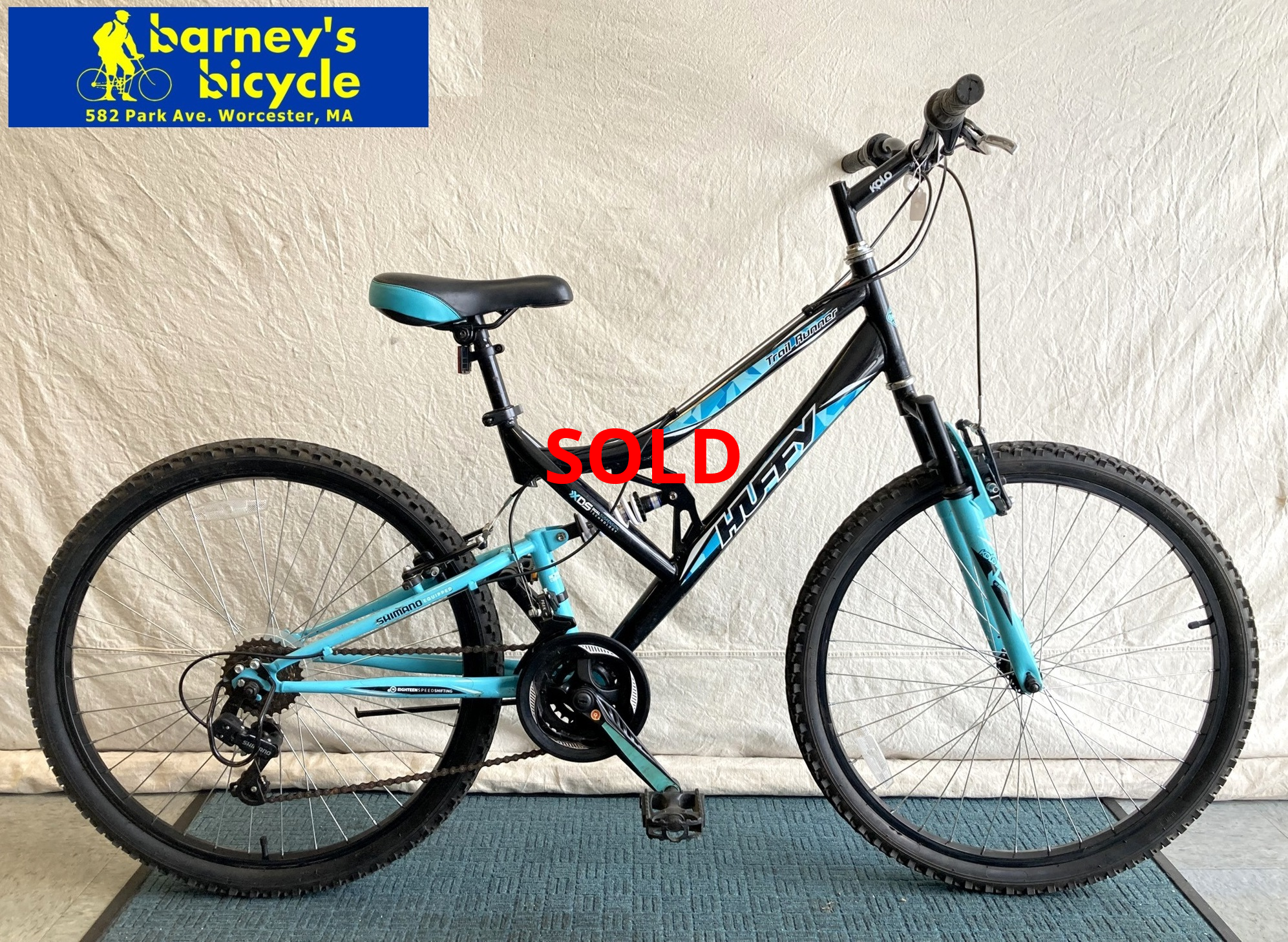 Huffy Trail Runner
Frame Size: 16" SM / Rider Height: 5'4-5'7
Price: $179.00 (Professionally Tuned)
