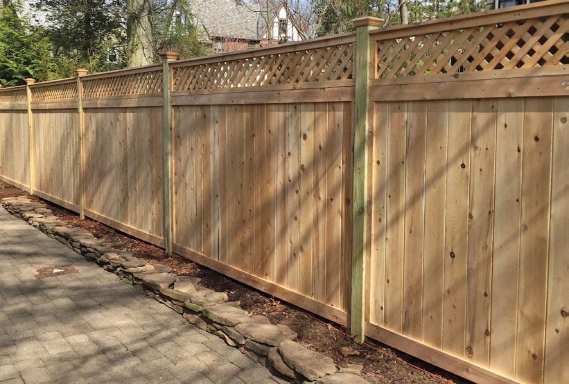 Traditional Fence With diamond Lattice Top Privacy Fence