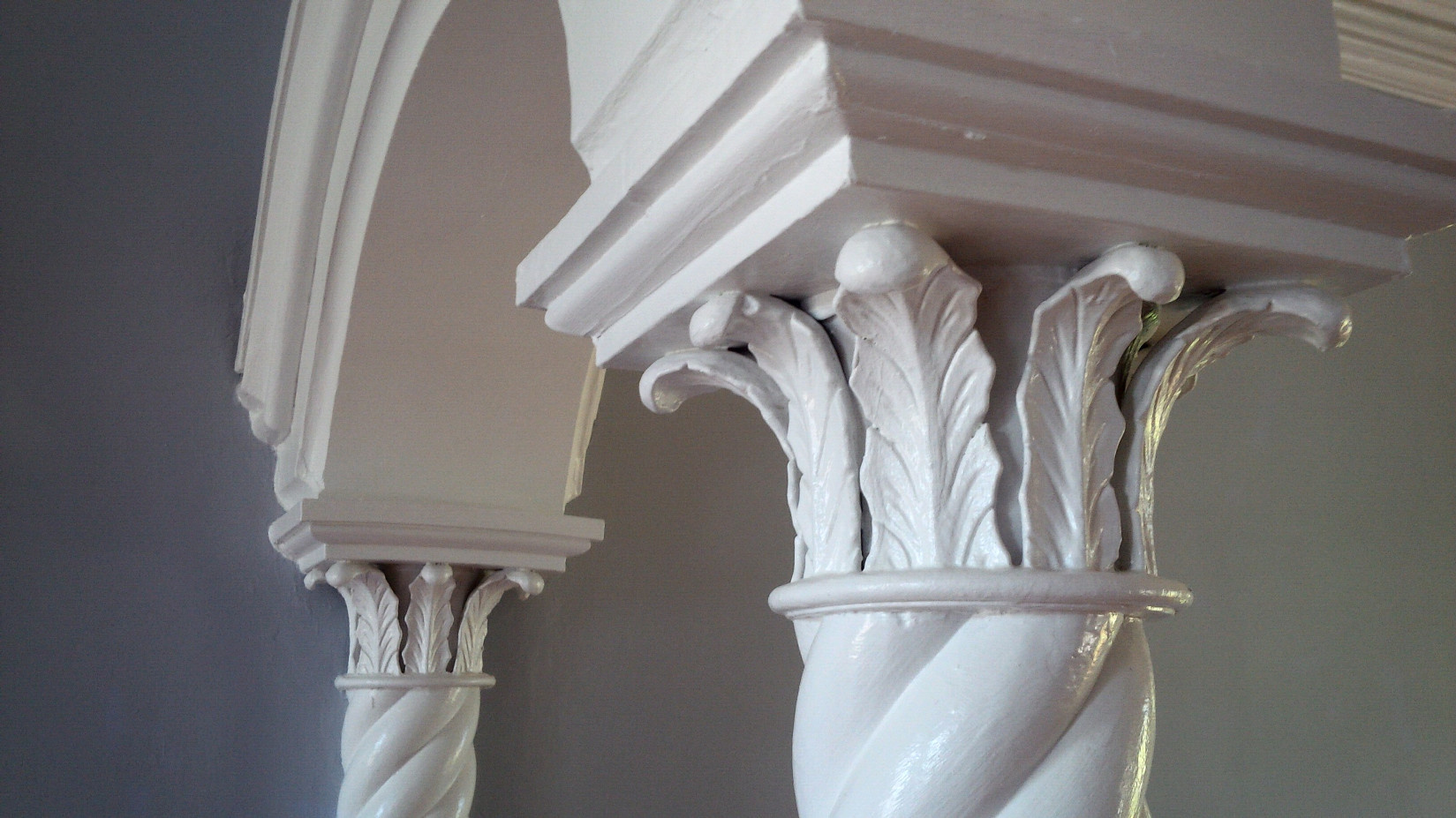 Grand Parlour Pillar Detail