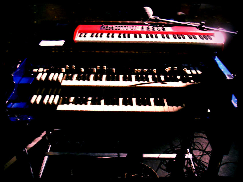 DAN FARROW KEYBOARDS