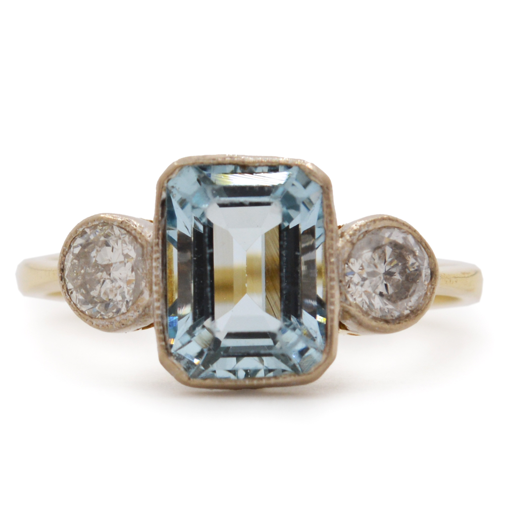 18K YELLOW GOLD AQUAMARINE & DIAMONDS (0.30CTW) RING $1,150
