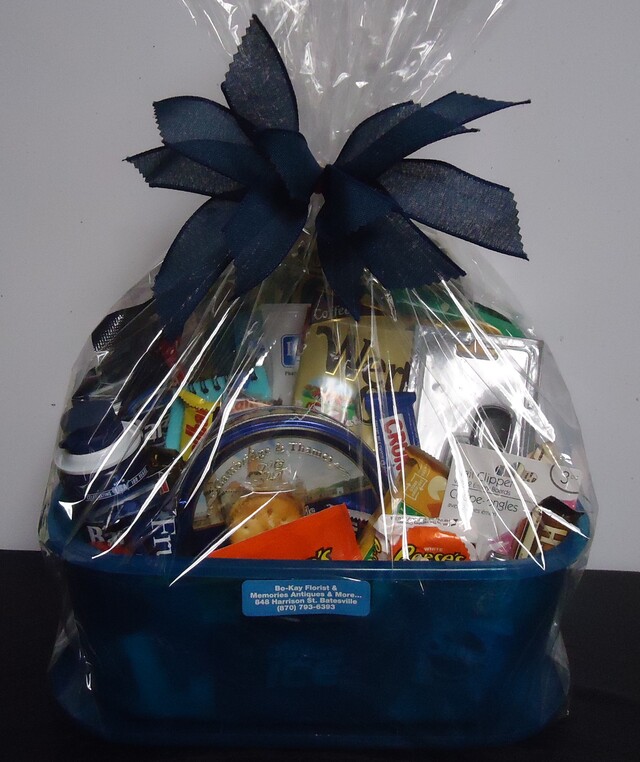 (11A) "Hospital" Care Box
W/ Goodies (For Him)
(Need 24hr. Notice)
$60.00