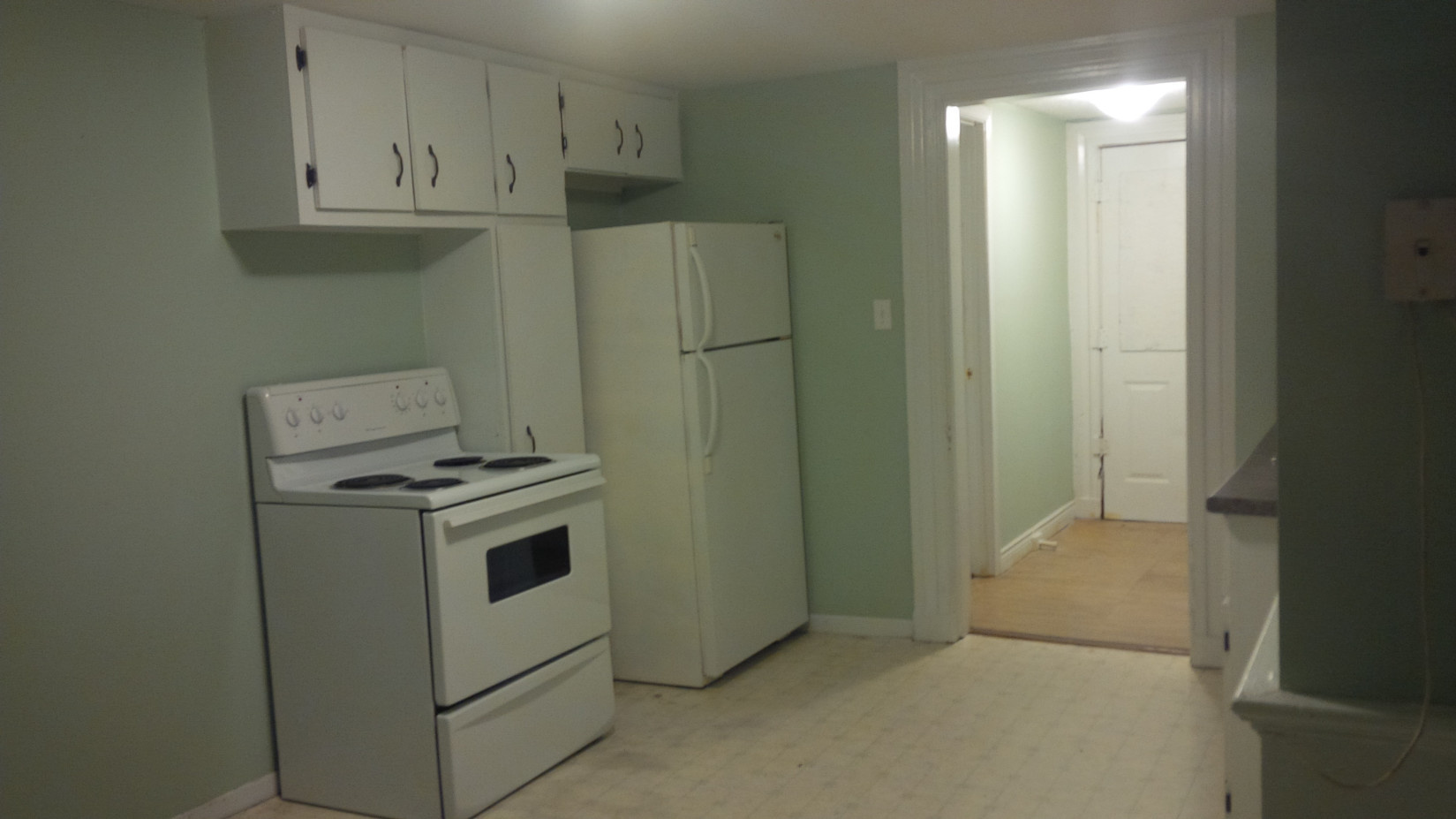 28 Wentworth #1 Kitchen