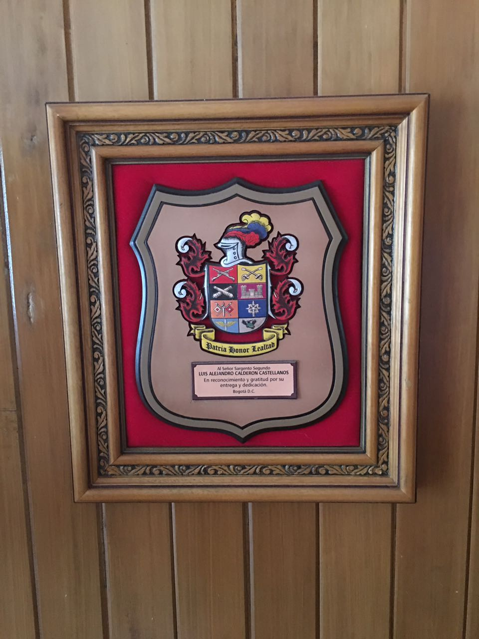 placa en cuero repujado cuadro especial