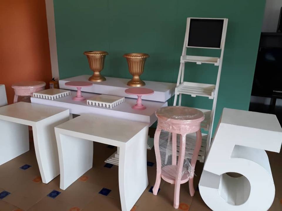 * Meson Doble Tap Blan $100.000
* Aux Med Pata Ola $ 50.000
* Aux Rosada $ 50.000