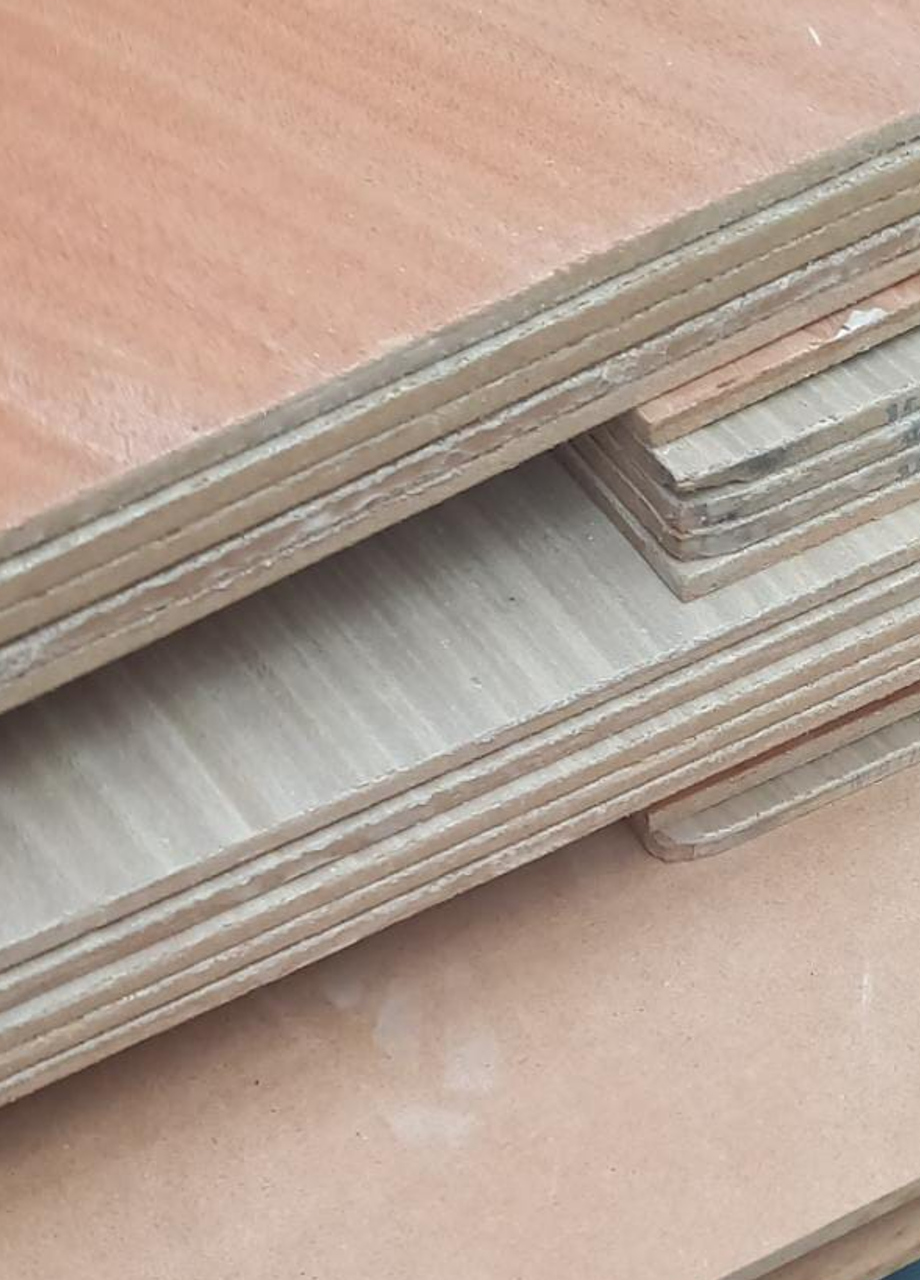 MDF NATURAL Y TRIPLAY

