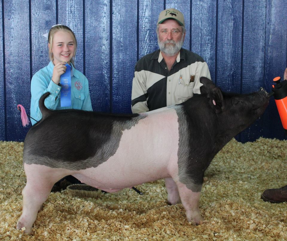 Hannah Sanders
2017 Tennessee State Fair
Light Weight Crossbred Class Winner