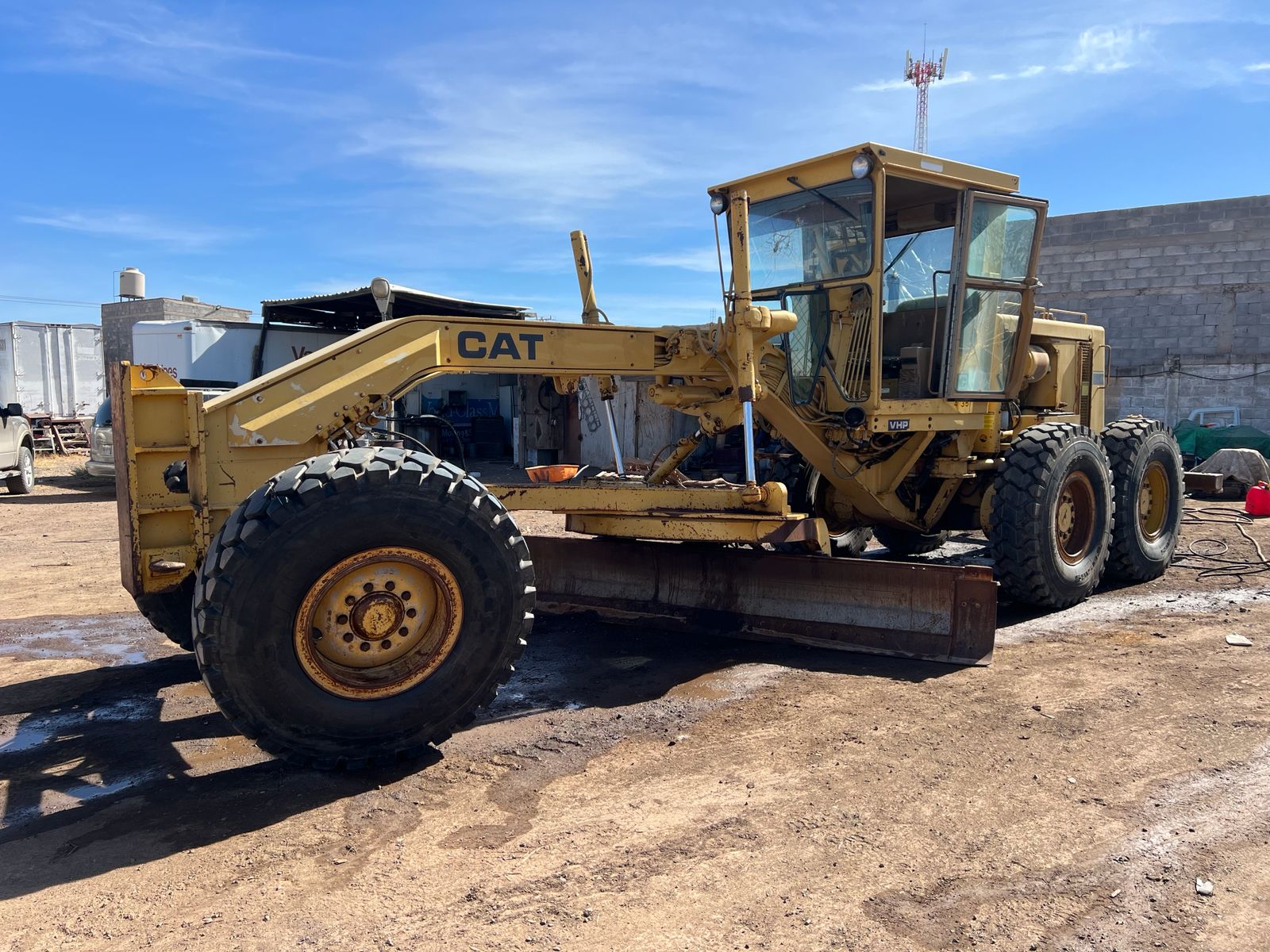 https://0201.nccdn.net/1_2/000/000/0dc/dc2/mc06-motoconformadora-140-caterpillar.jpeg