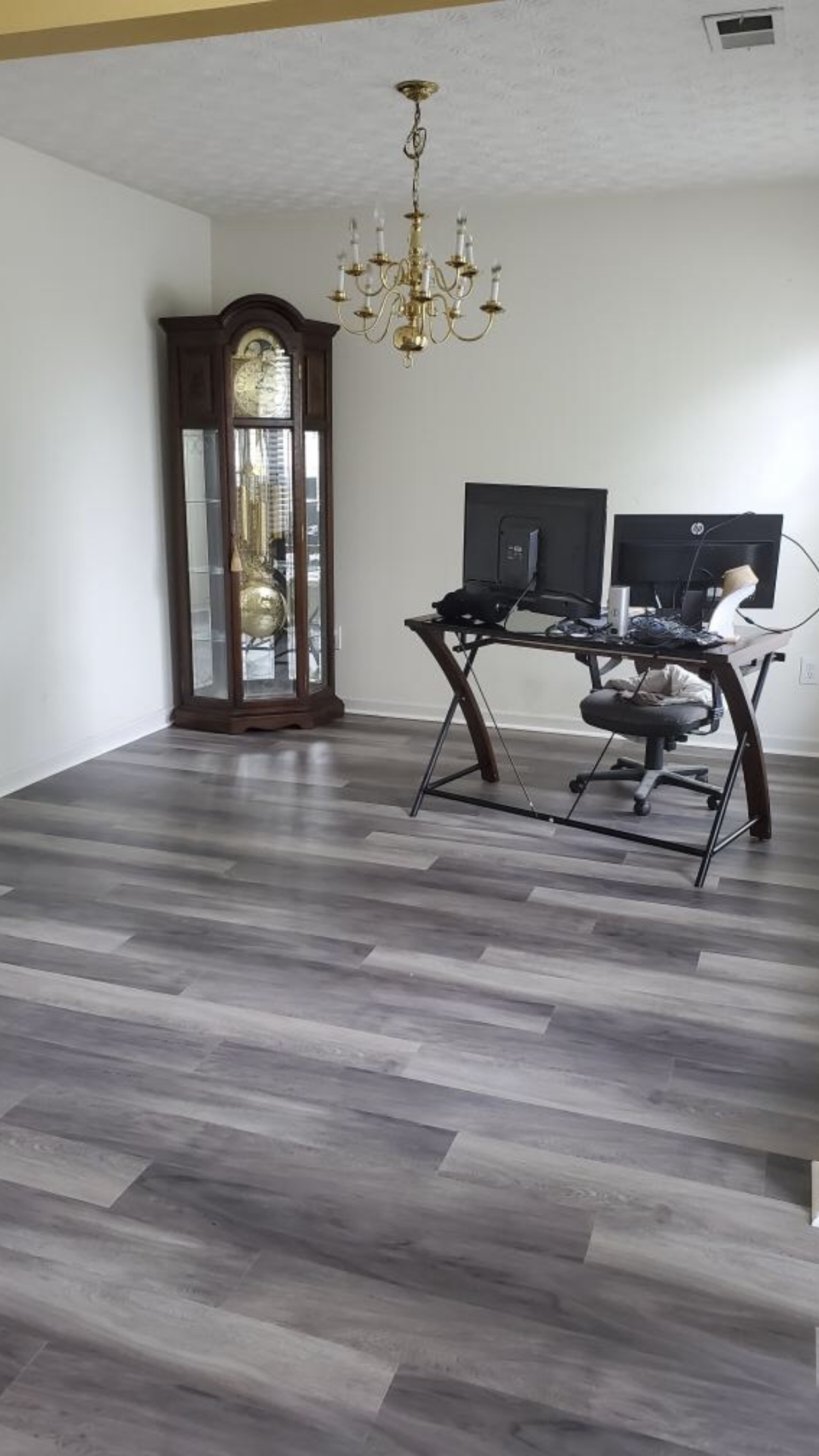 Room with vinyl flooring