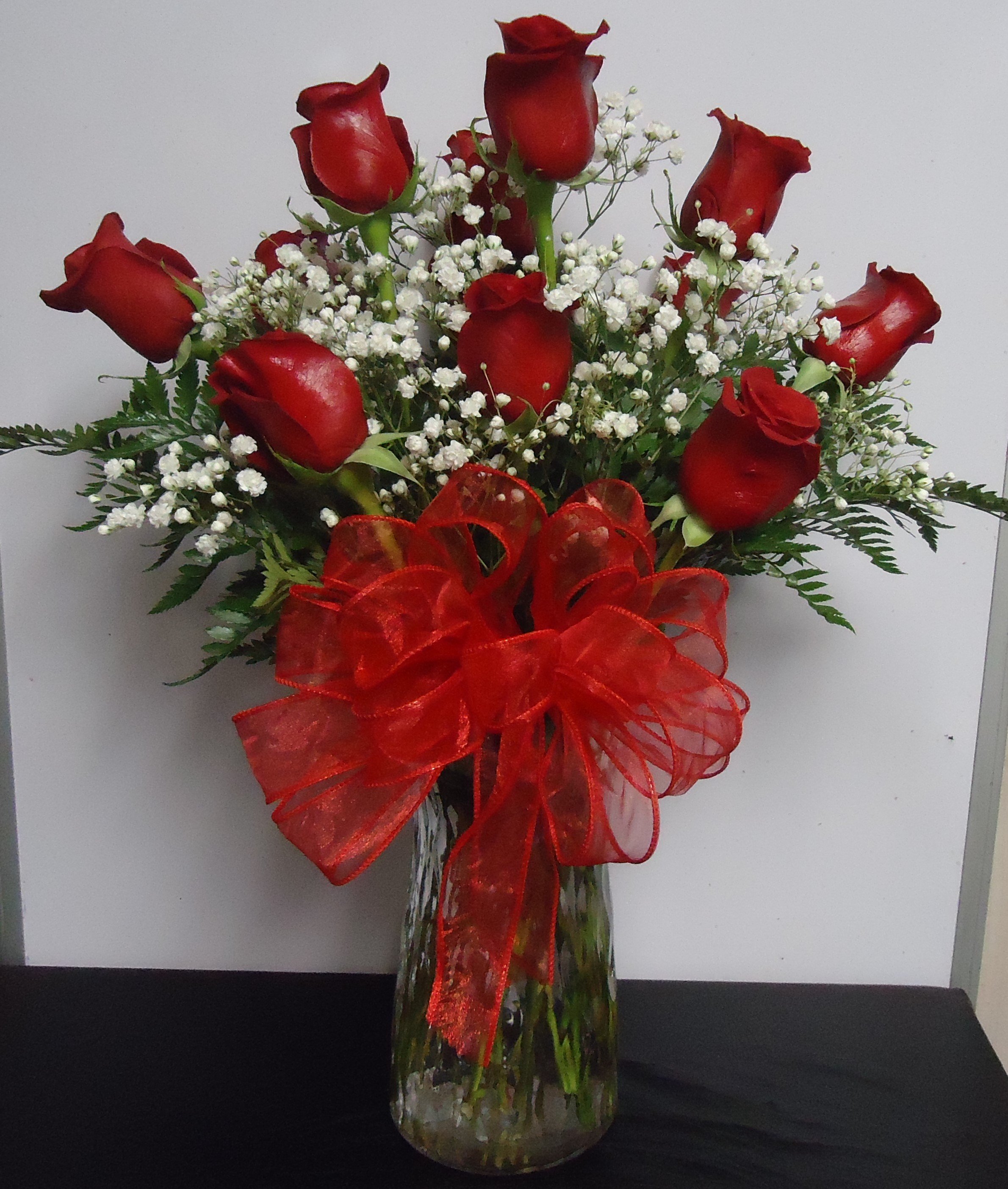 (13) &quot;Dozen&quot; Red Roses
$85.00