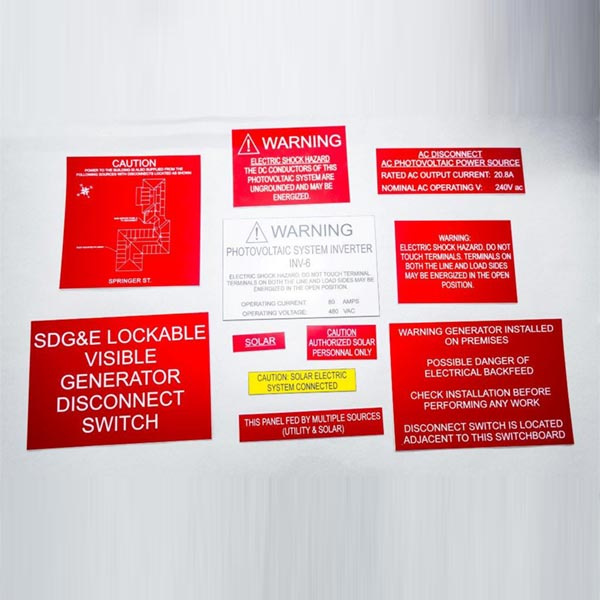 https://0201.nccdn.net/1_2/000/000/0dd/044/plastic-nameplates-1-600x600.jpg