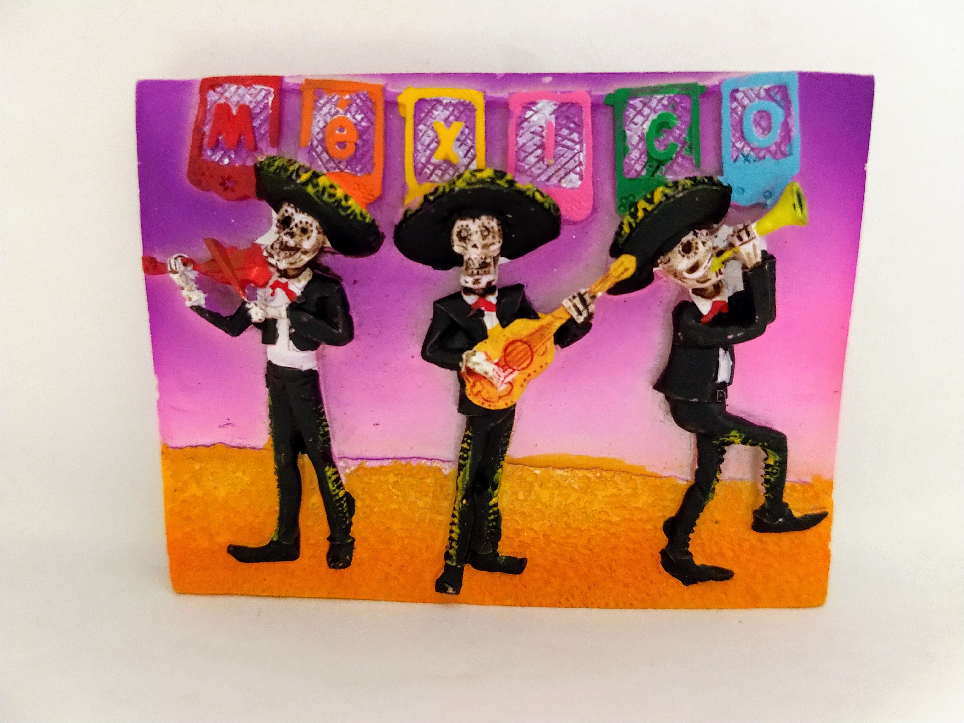 IMÁN DE RESINA 
CIUDAD DE MÉXICO
PINTADO A MANO
8cm Ancho
6cm Alto