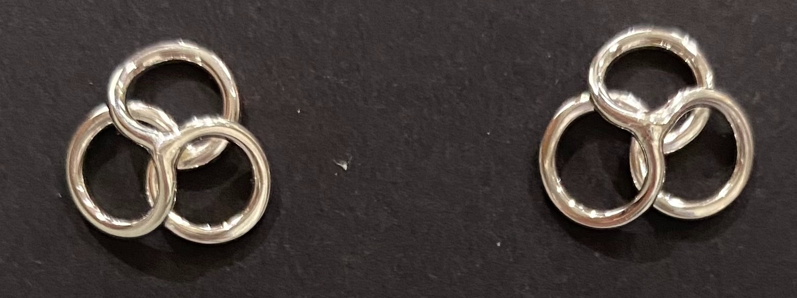 Small Trefoil Stud Earrings
Sterling
$65.