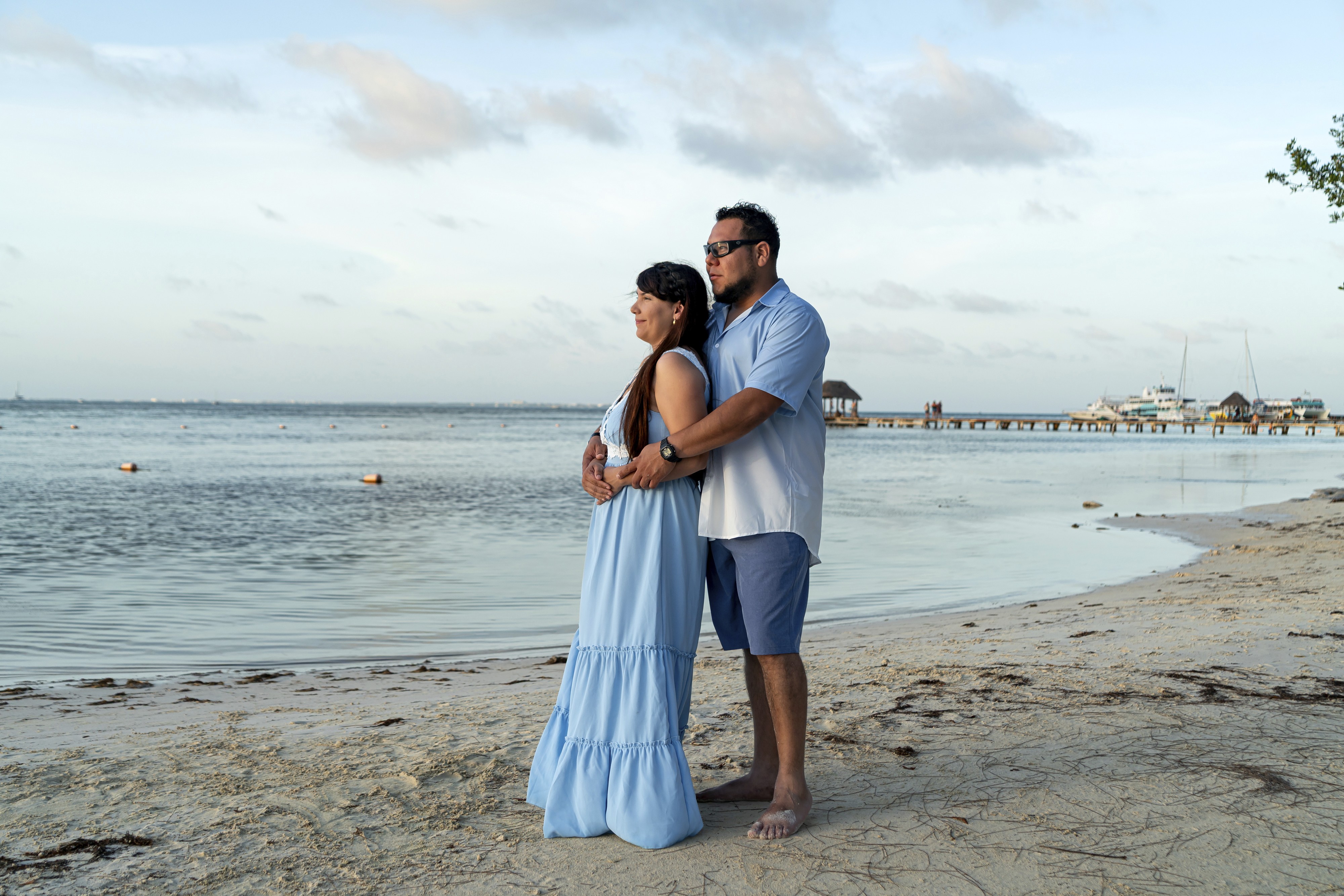 https://0201.nccdn.net/1_2/000/000/0dd/e99/luxartifices-riviera-maya-beach-family-photos0022.jpg
