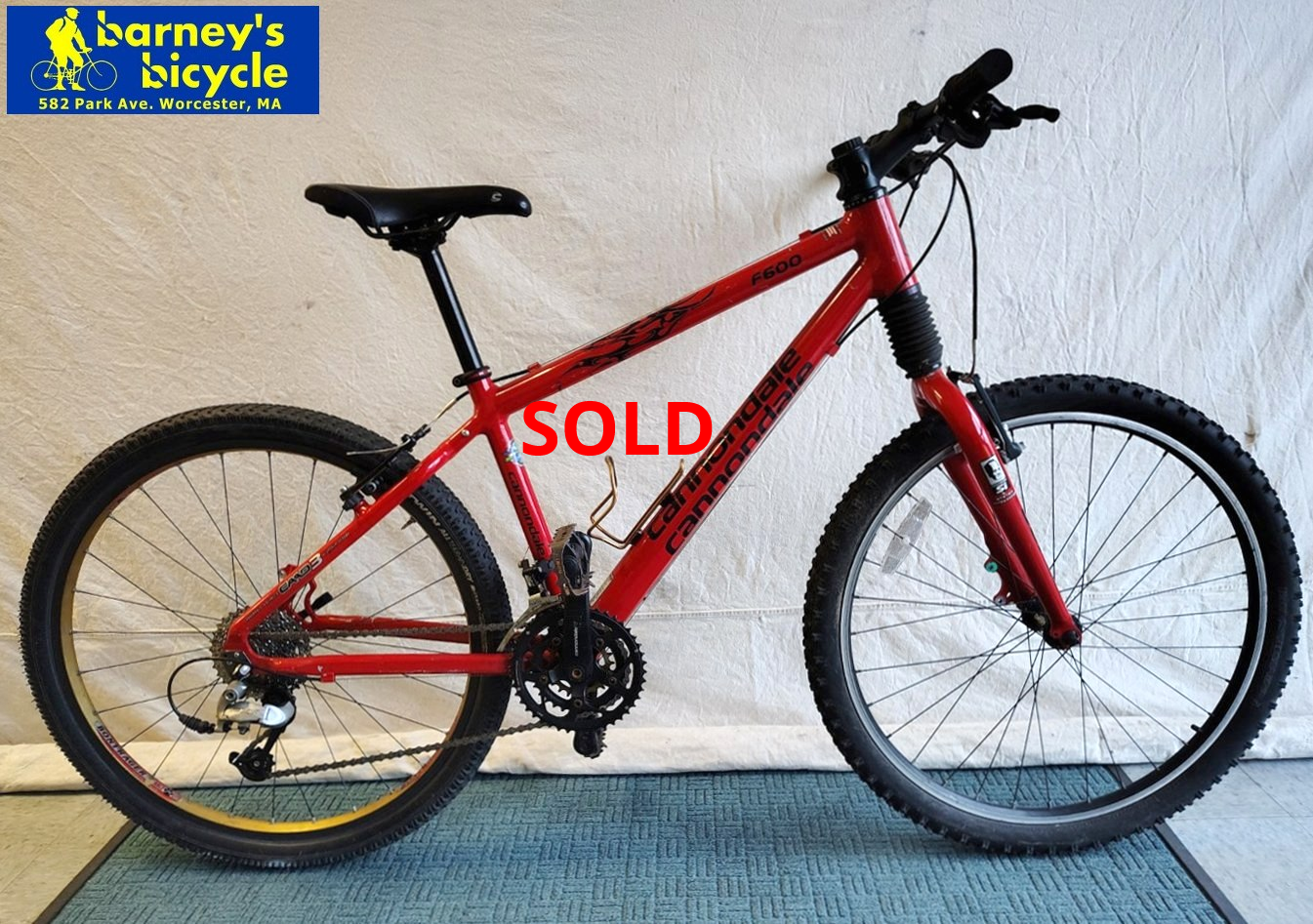 Cannondale FS400
Frame Size: 16" SM/ Rider Height: 5'4-5'7
Price: $419.00 (Professionally Tuned)