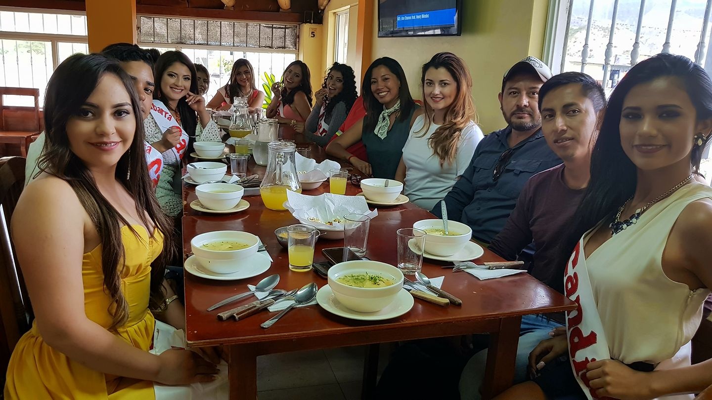 Visita de nuestras hermosas candidatas a reinas a Ibarra 2017 junto a nuestra Auspiciada