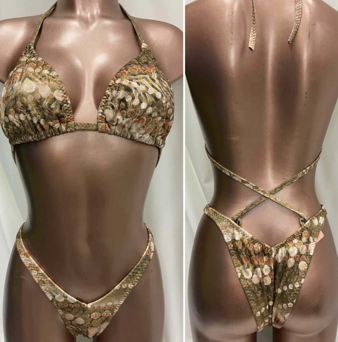 R8010 $40
C+ Sliding top
Medium front
Small back
Gold pattern