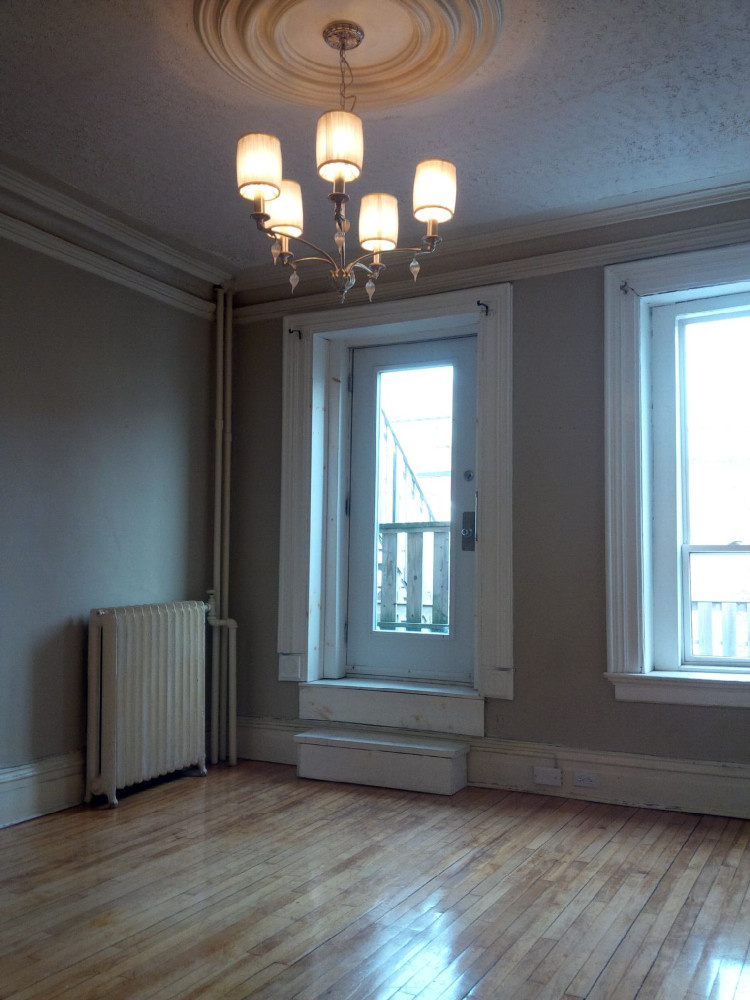 138 Charlotte #3 Bedroom