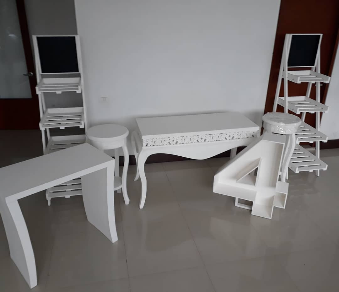 Altura 2.20m x 1.04
Tapizado Blanco $ 60.000
Precio unitario por modulo
Imagen referencial de 2 módulos
(SE ADAPTA AL COLOR QUE GUSTE)