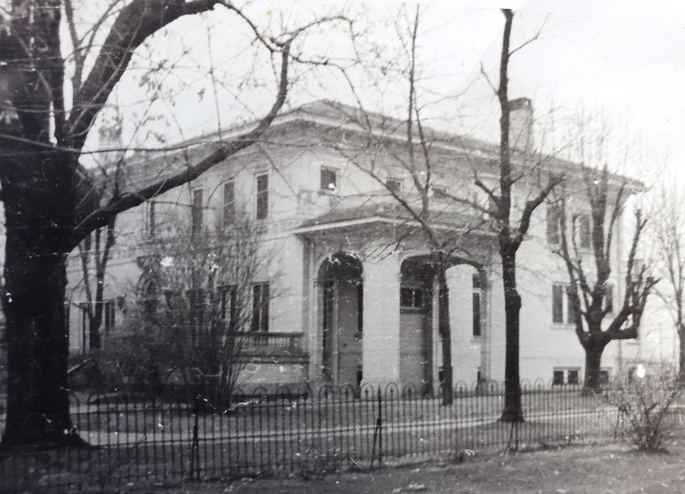 Cavitt Place Mansion