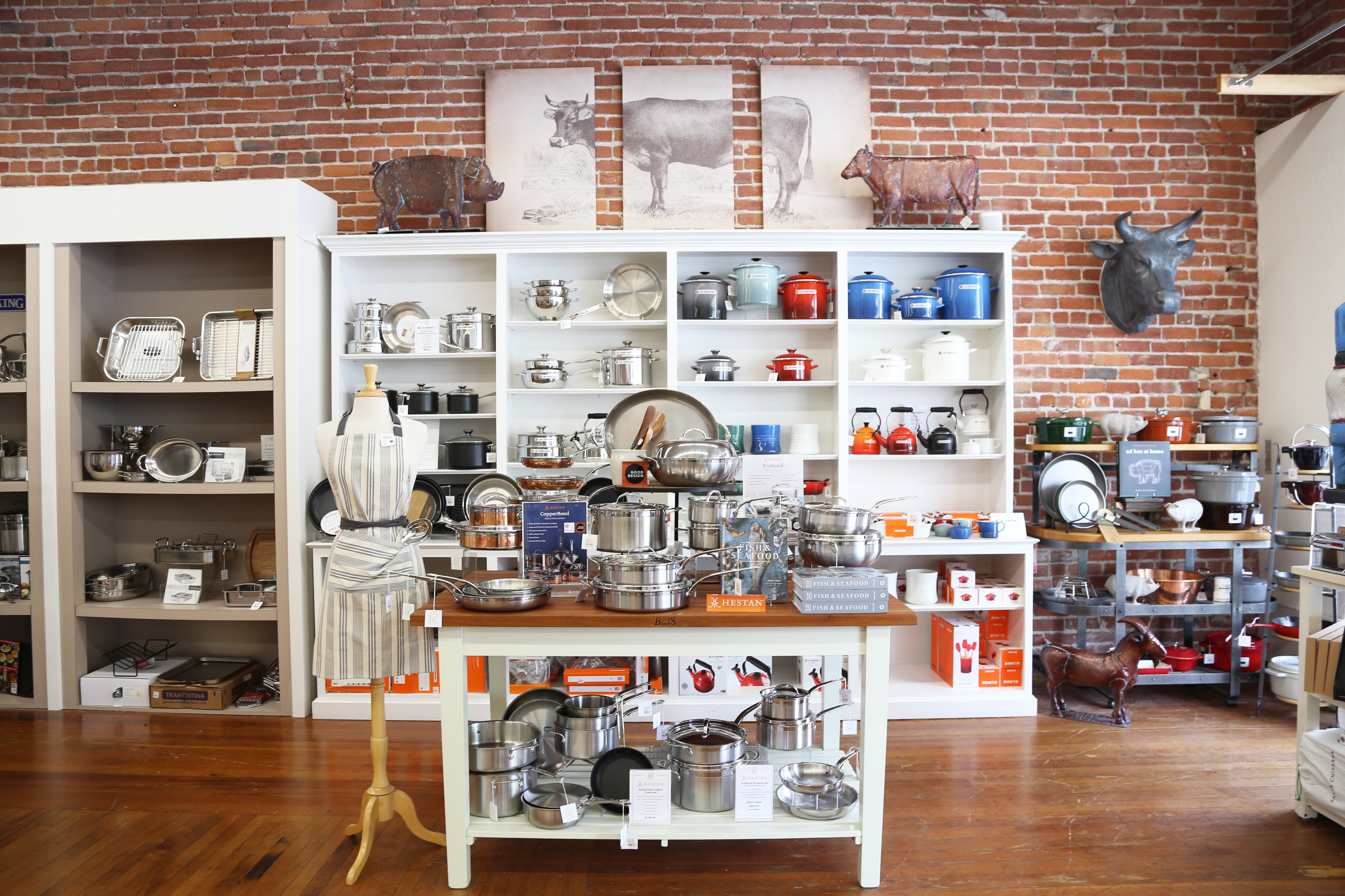 i Leoni ~ 120 Kentucky St