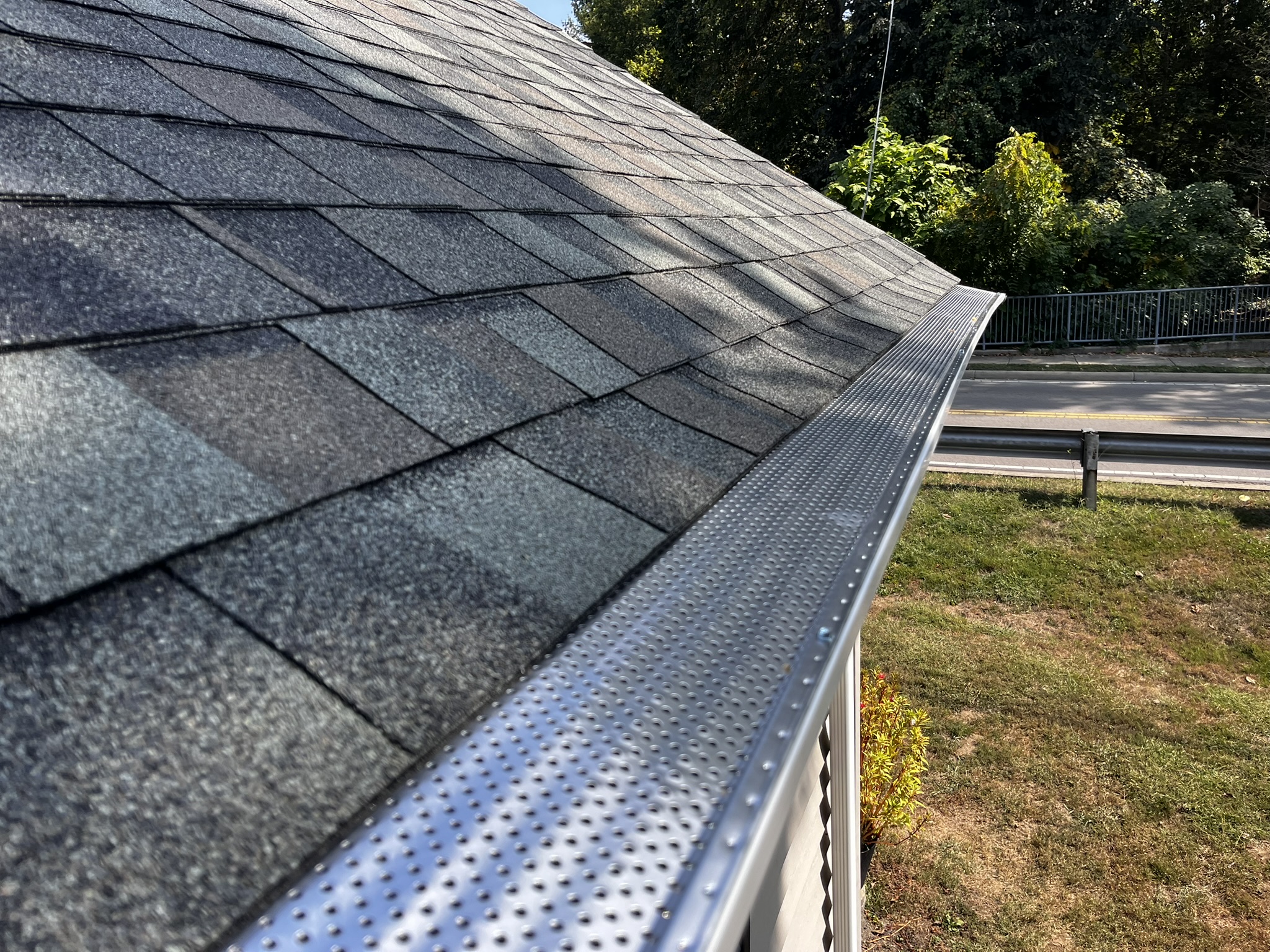 Gutter Guard Installation in Batavia OH - New Gutter guards - Retail