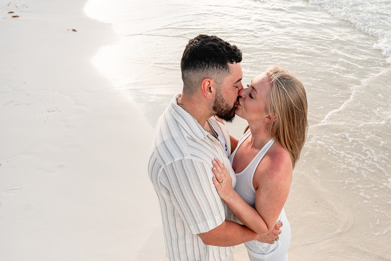https://0201.nccdn.net/1_2/000/000/0e0/717/romantic-proposal-in-cancun-riu-cancun-allinclusive136.jpg.jpg