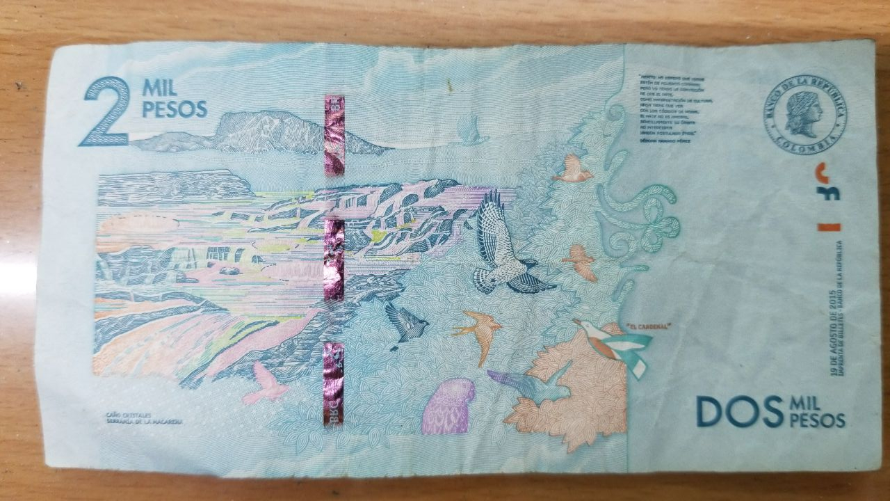 Pesos Colombianos