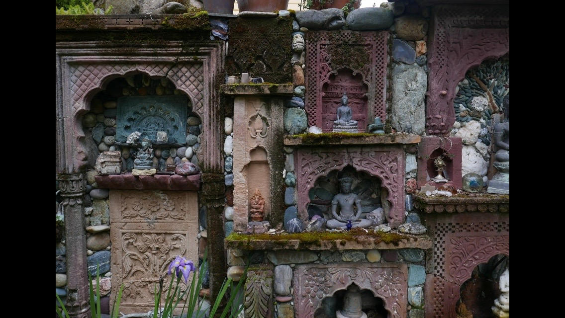 Do you like crafted designs or sculptures in your garden? This design is by Jeffrey Bale of Portland.