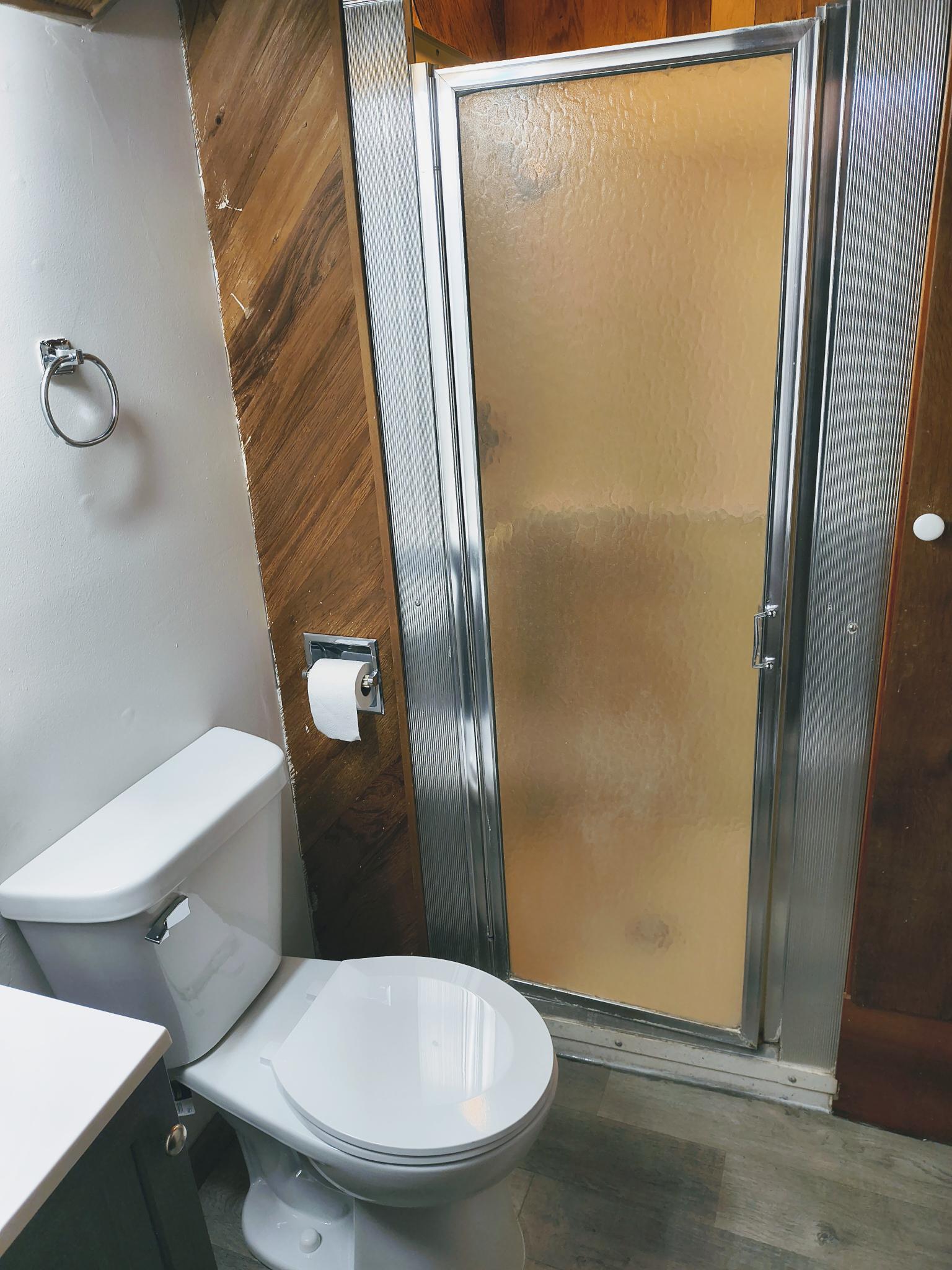 https://0201.nccdn.net/1_2/000/000/0e2/358/bath-2-.jpg