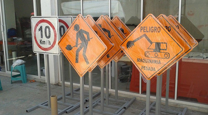 Señales en CDMX - SEÑALES DE OBRAS
