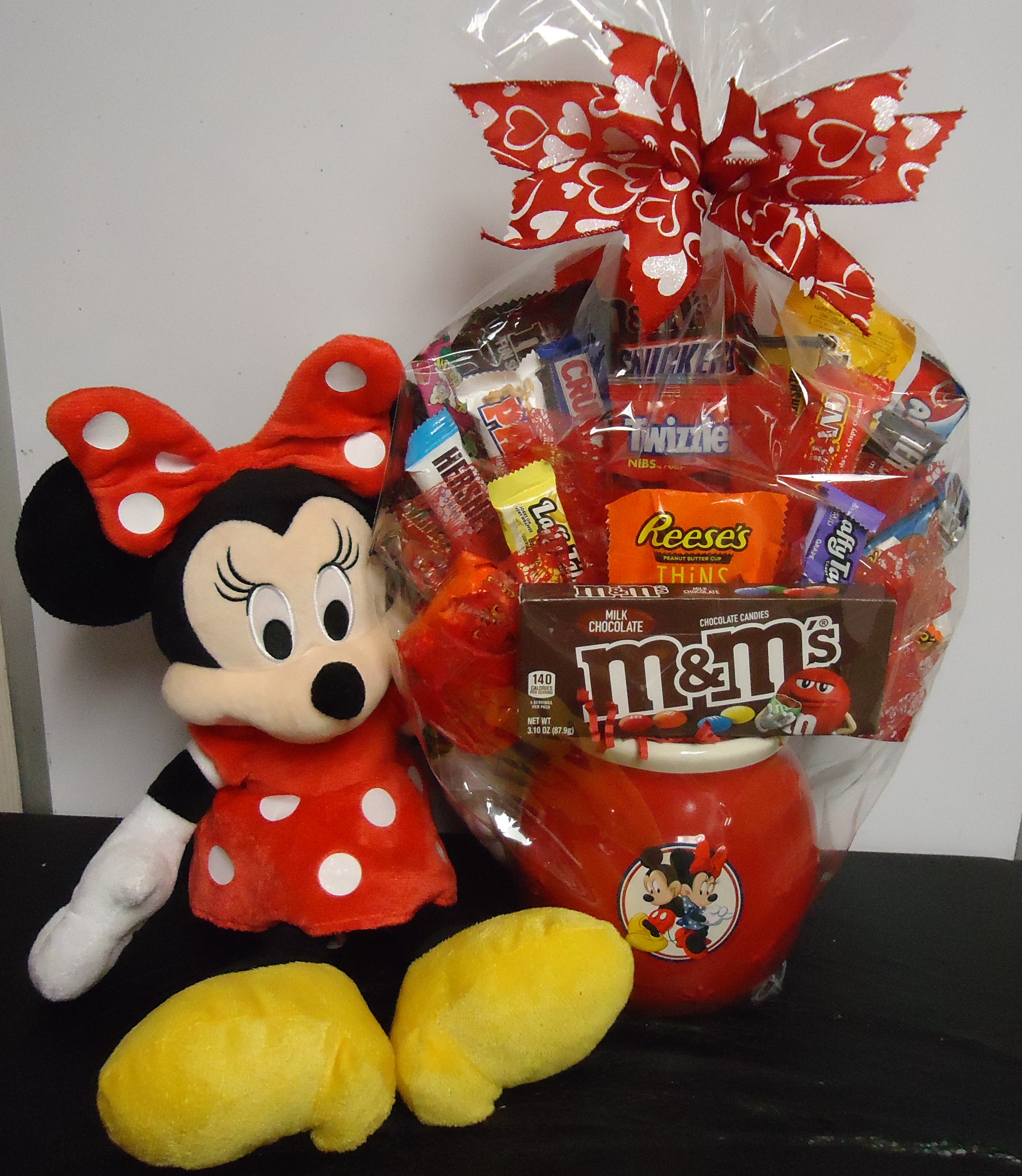 (8B)  "Mickey & Minnie Candy Bouquet
W/ Plush Minnie
$60.00