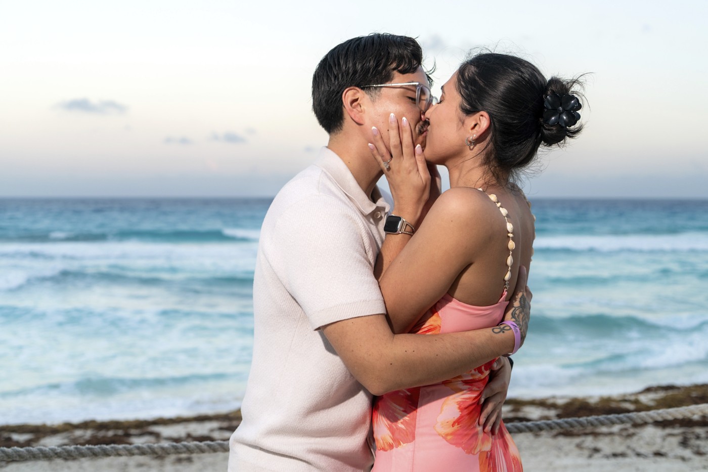 https://0201.nccdn.net/1_2/000/000/0e3/98d/marriage-proposal-fiesta-americana-condesa-cancun-mexico-lux-art.jpg