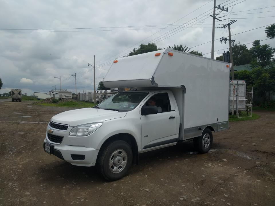 campers volado chasis nissan  