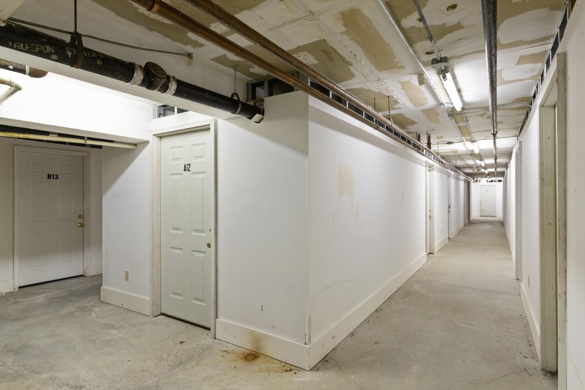 https://0201.nccdn.net/1_2/000/000/0e4/496/basement-1.jpg