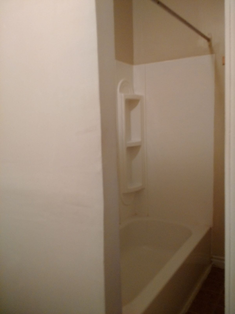 38 Cranston #5 Bathroom