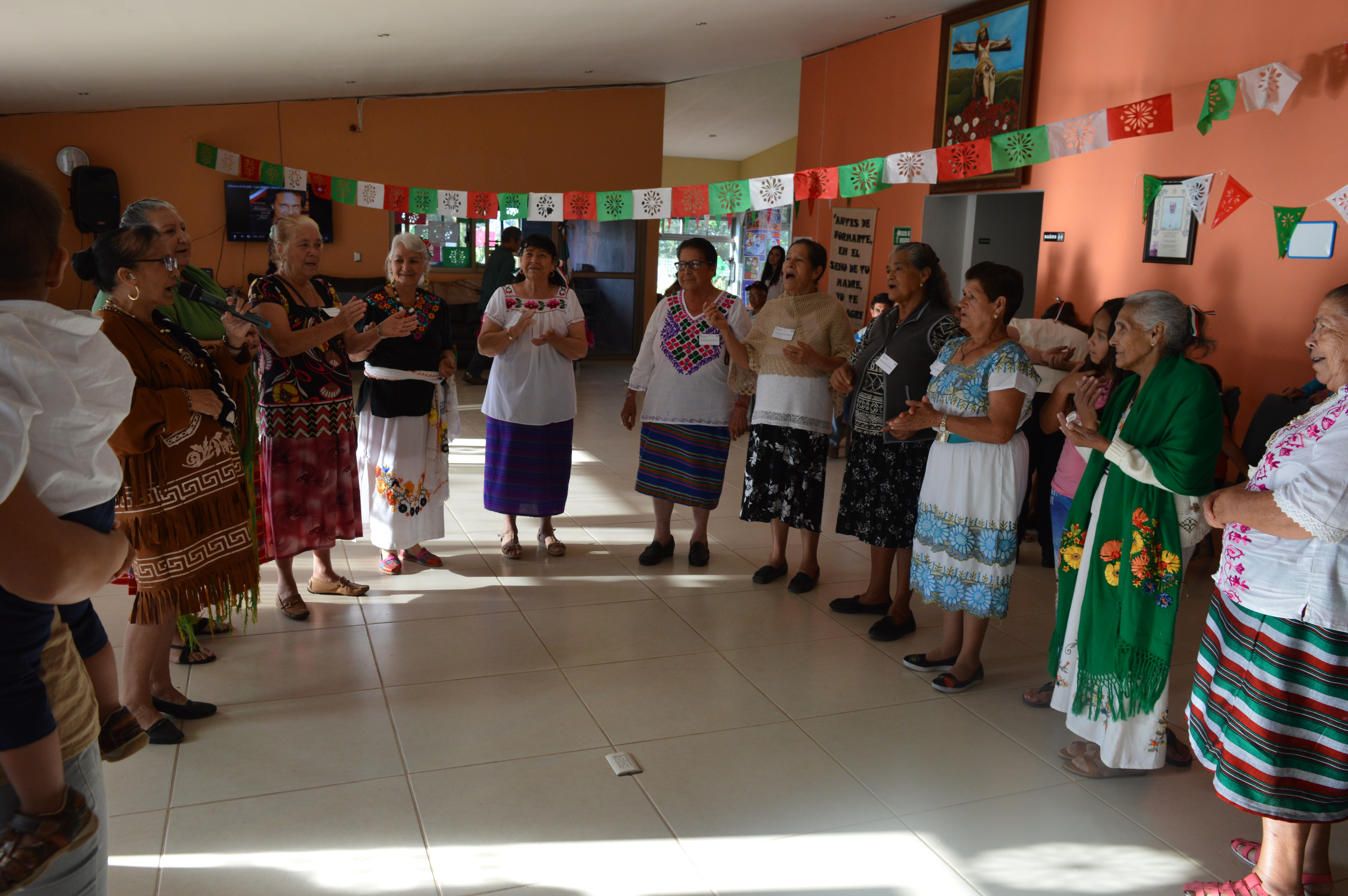 ACTIVIDADES SOCIALES CONCURSO DE TRAJE TIPICO