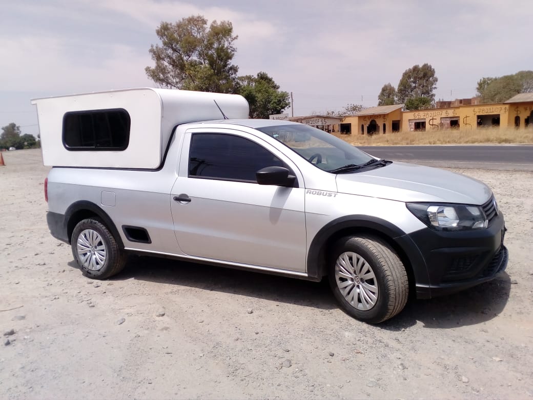 campers de lámina blanca