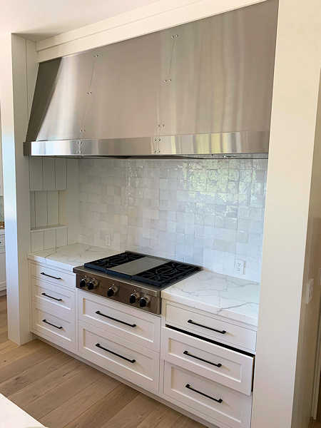 https://0201.nccdn.net/1_2/000/000/0e7/22a/kitchen-hood.jpg
