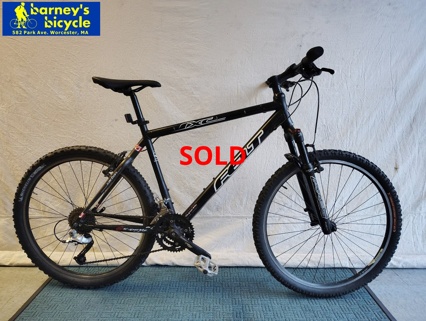 Felt RXC Superlite
Frame Size: 19.5" LG / Rider Height: 5'9-6'0
Price: $479.00 (Professionally Tuned)

